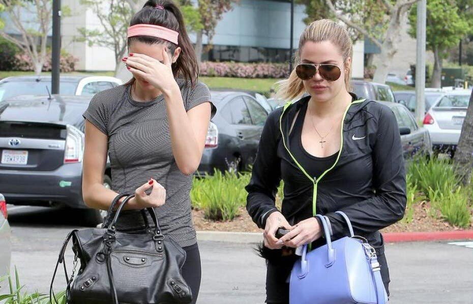 femmes au look sportif