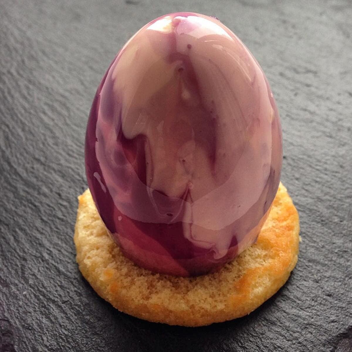 gateau oeuf rose miroir