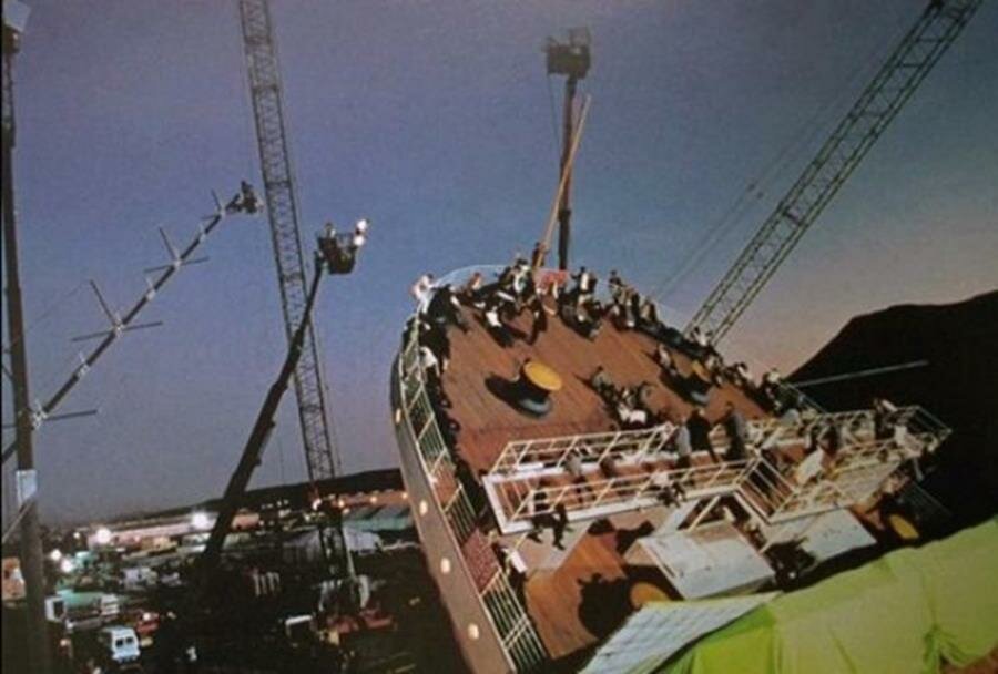 Titanic : tournage sur le bateau qui coule