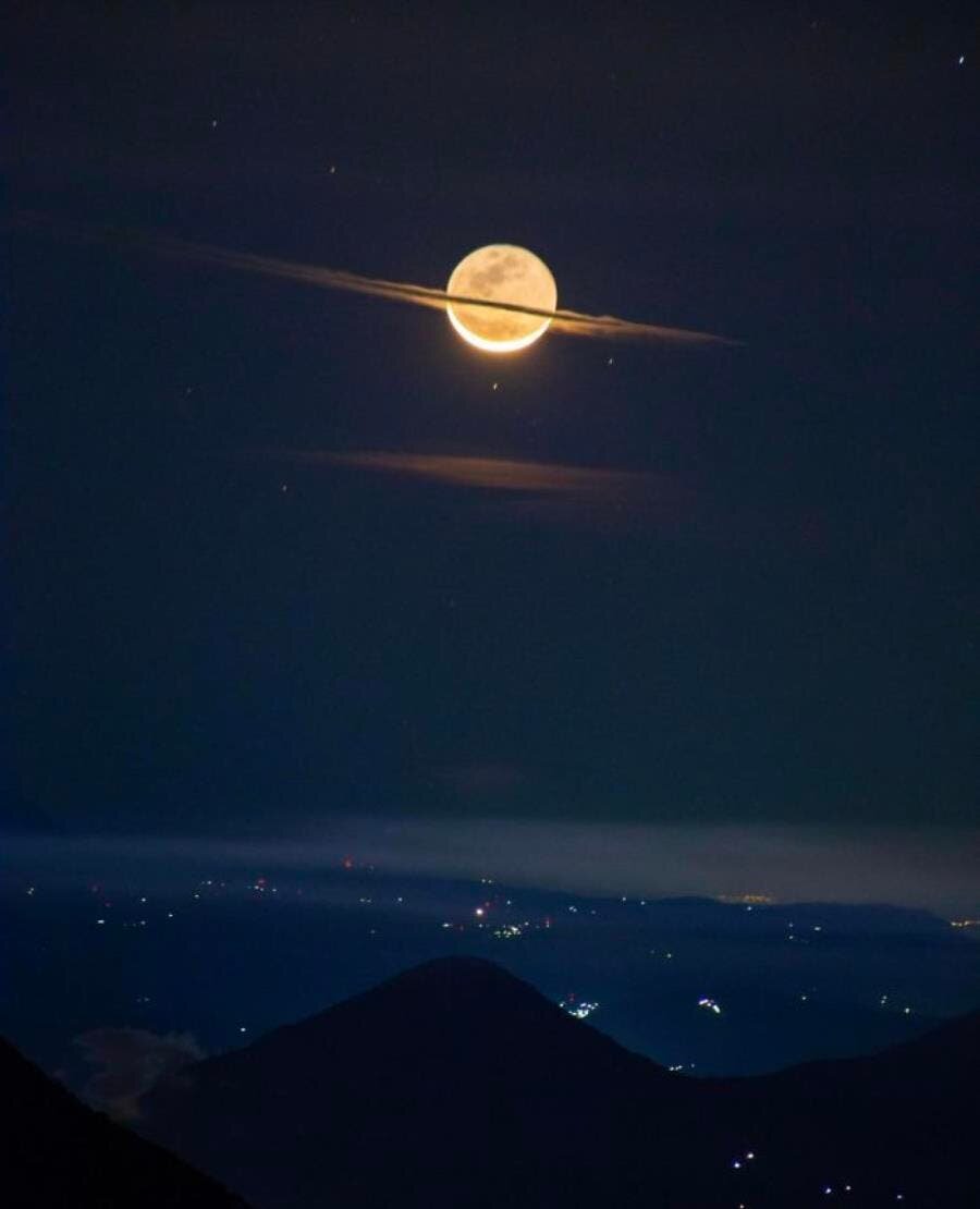 lune anneau saturne nuages