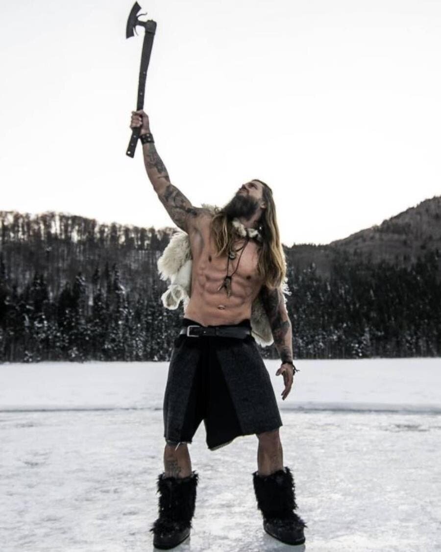 viking, moderne, cheveux, long, barbe, tatouages