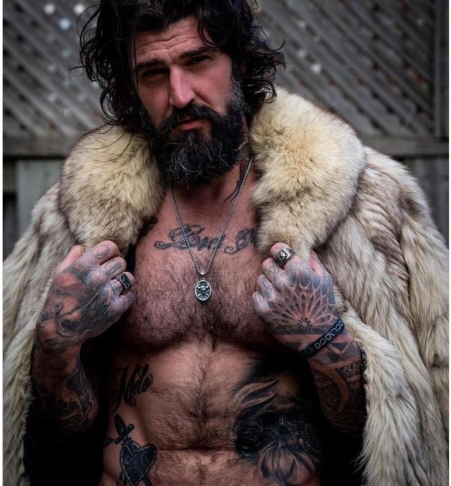 viking, moderne, cheveux, long, barbe, tatouages