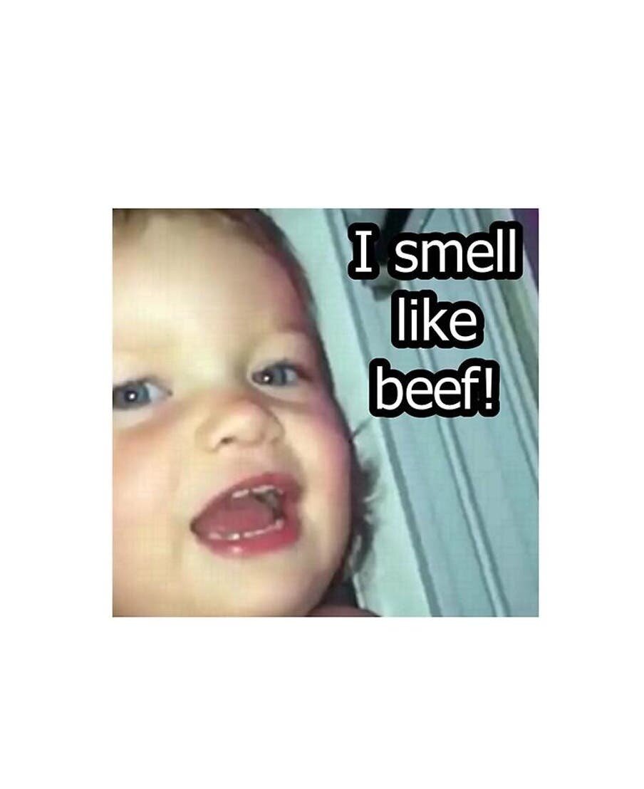 Le mème d?Ava ?I smell like beef?