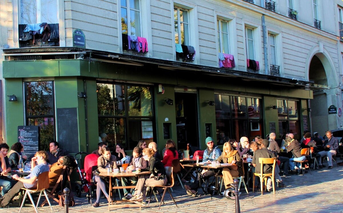 terrasse parisienne