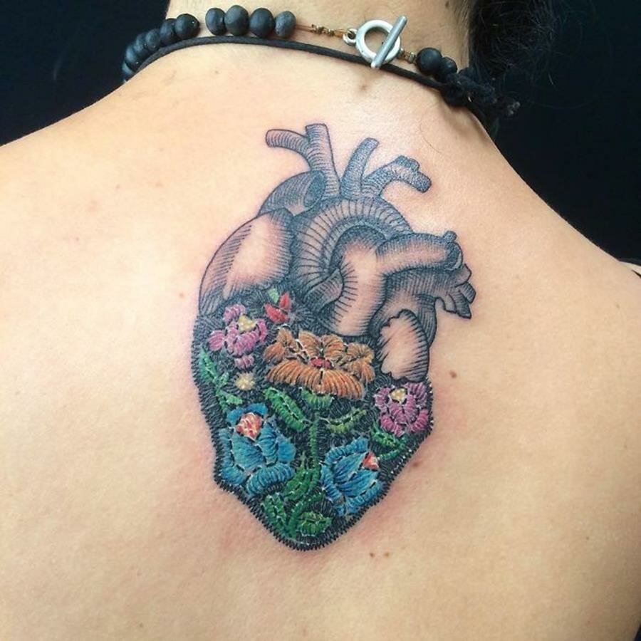 tatouage, broderie, coeur