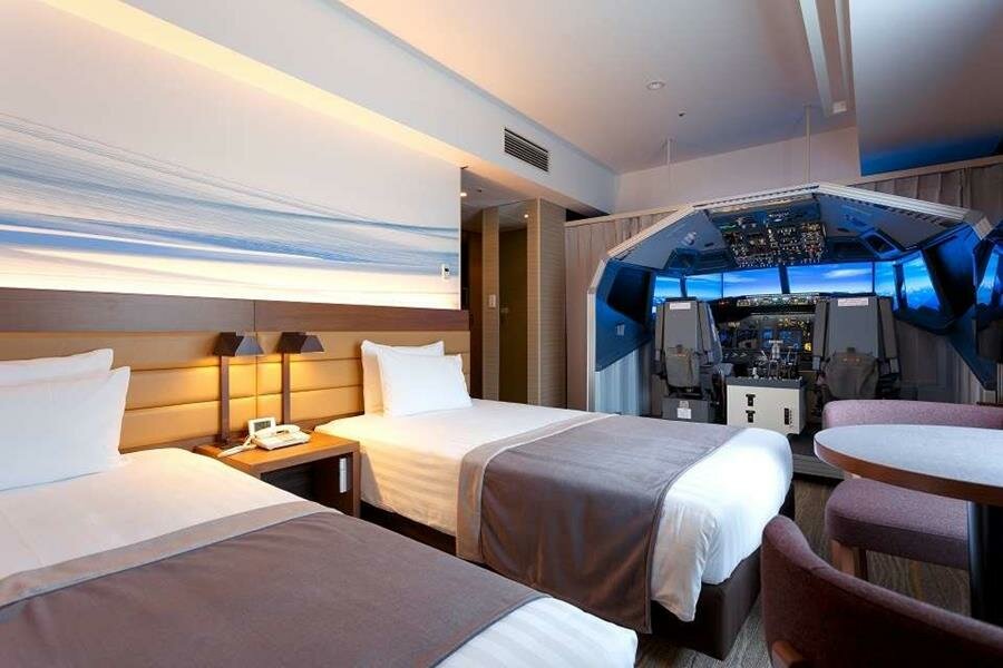 chambre d'hôtel, avion, simulateur de vol