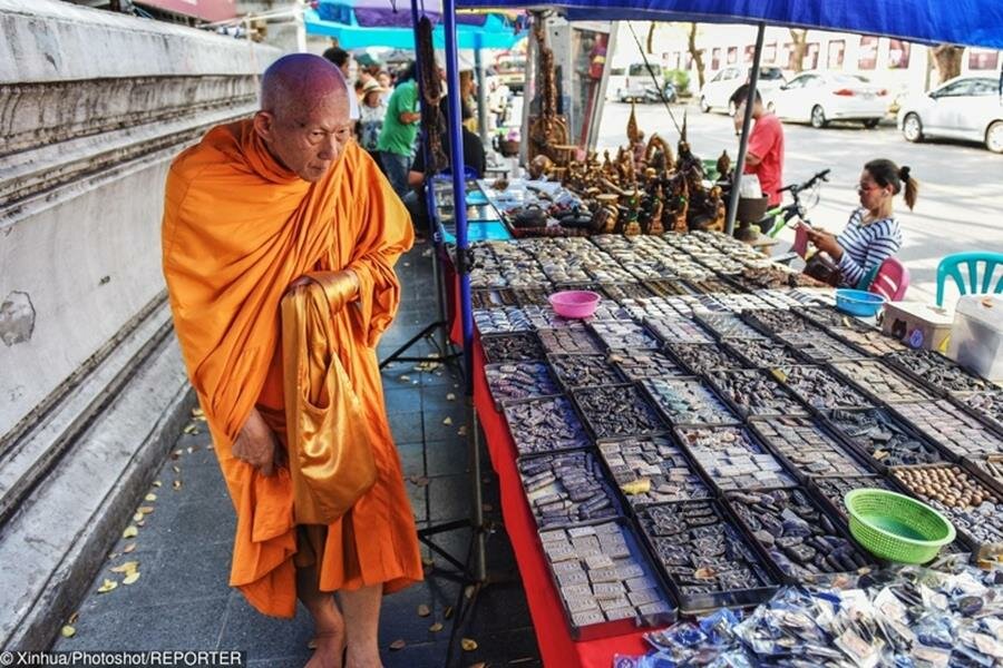 marchÃ©, amulettes