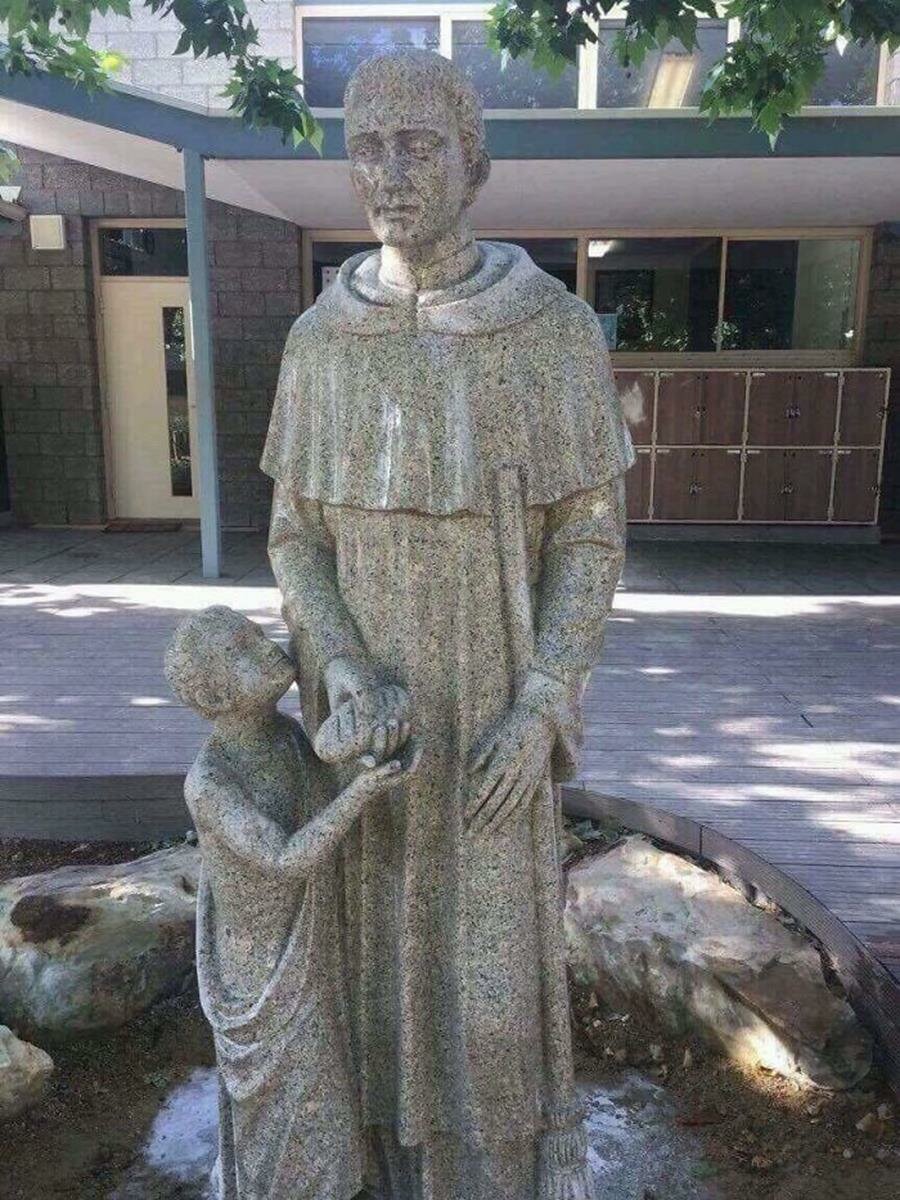 statue, école catholique