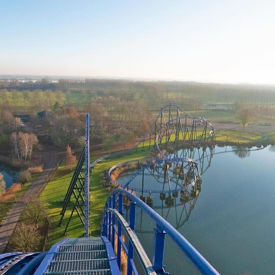 montagne russe, parc d'attraction