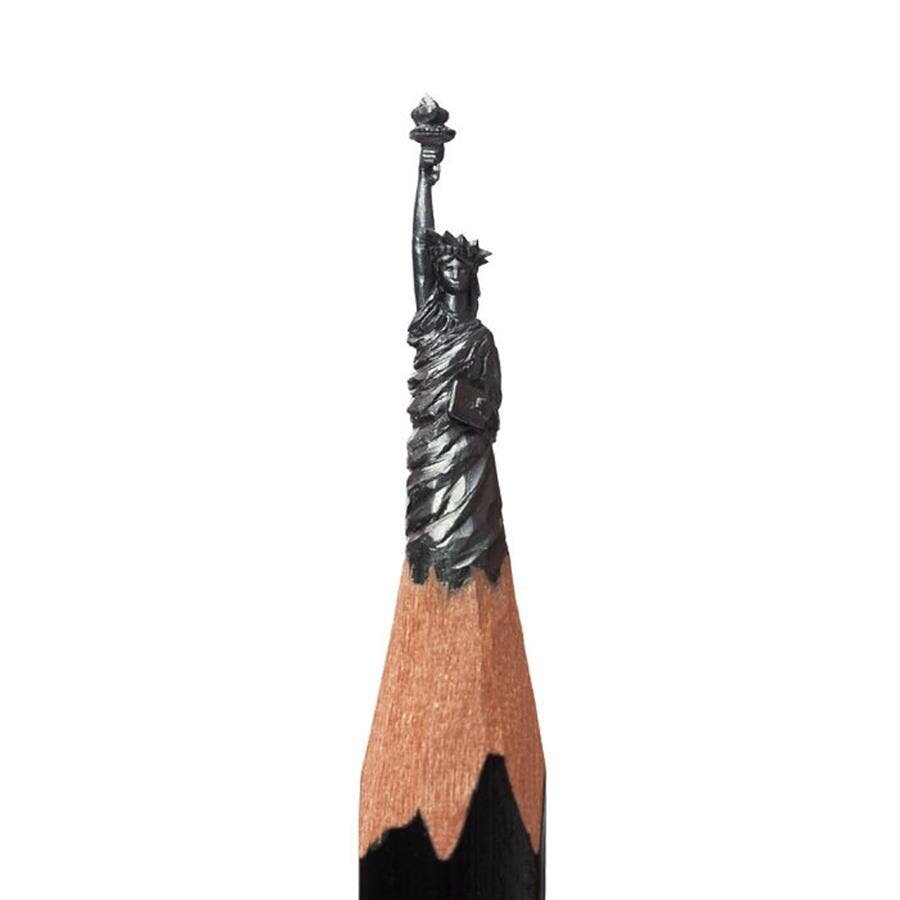 salavat fidai, sculpture, mine de crayon, statue de la liberté