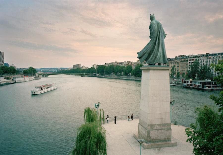 statue, paris, remplacée, Benoit Lapray, personnage, batman