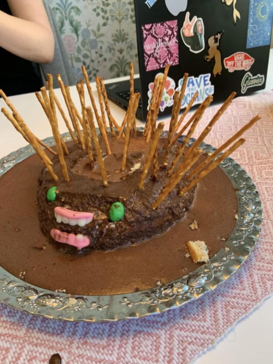 monstre, gâteau, insolite, moche