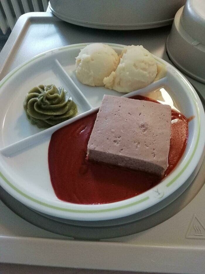 plateau repas hôpital